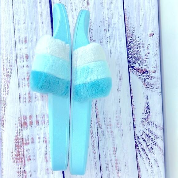 Victoria's Secret Striped Faux Fur Slides size Large - Picture 5 of 14